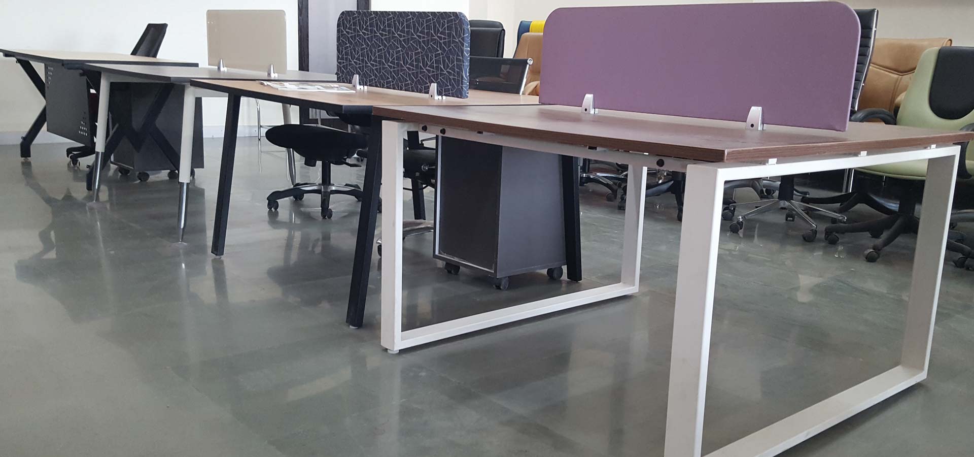 Modular Office Furniture Online in Gurugram